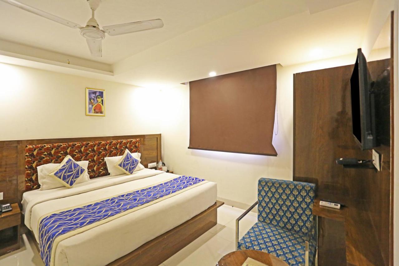 Hotel Emblem Suites- Near Delhi Airport New Delhi Eksteriør bilde