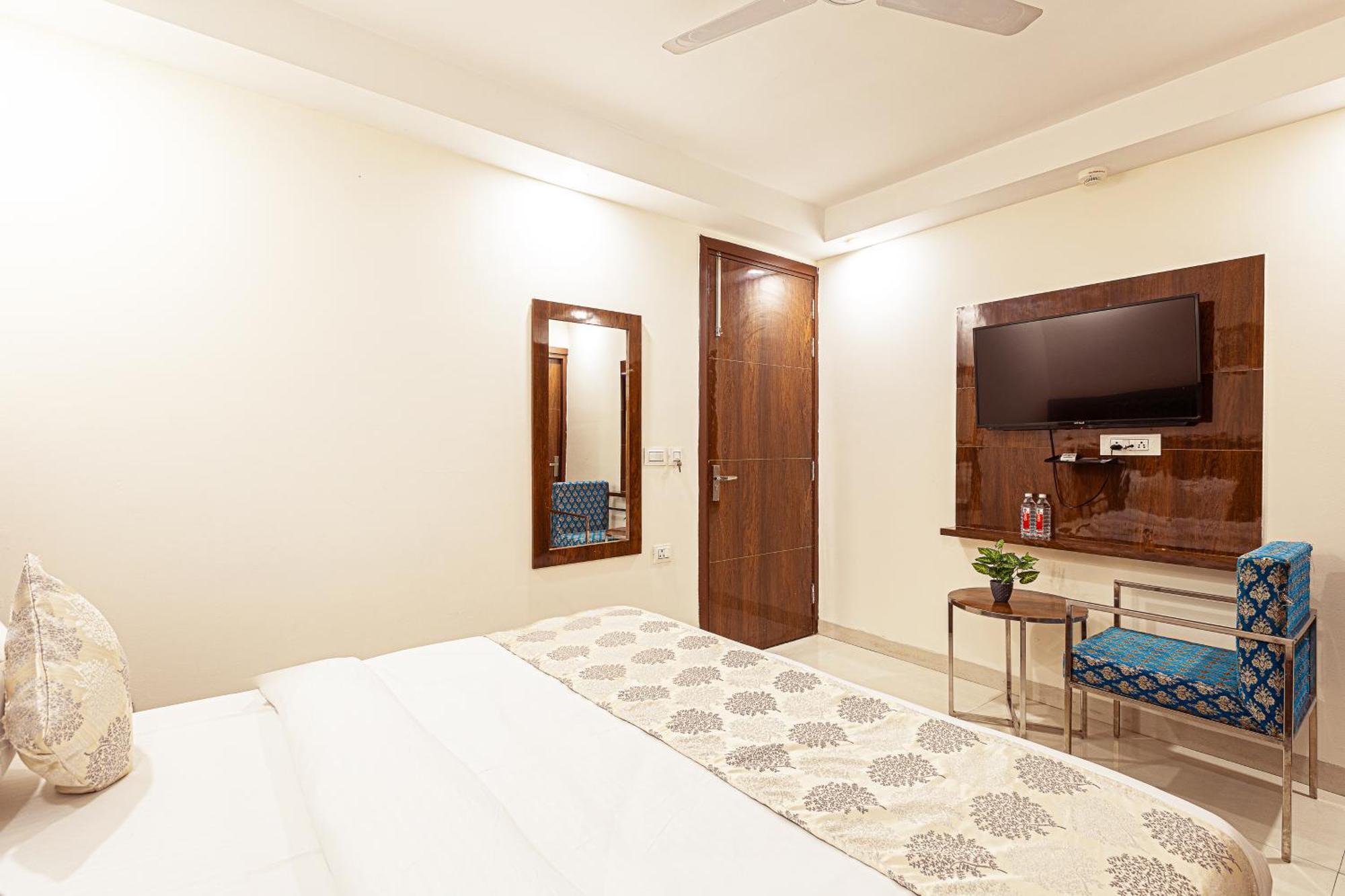 Hotel Emblem Suites- Near Delhi Airport New Delhi Eksteriør bilde